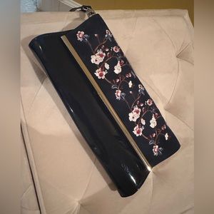 Floral navy clutch!